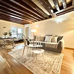 Apt Grands Boulevards 4 Guests