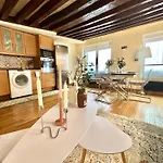 Apt Grands Boulevards 4 Guests